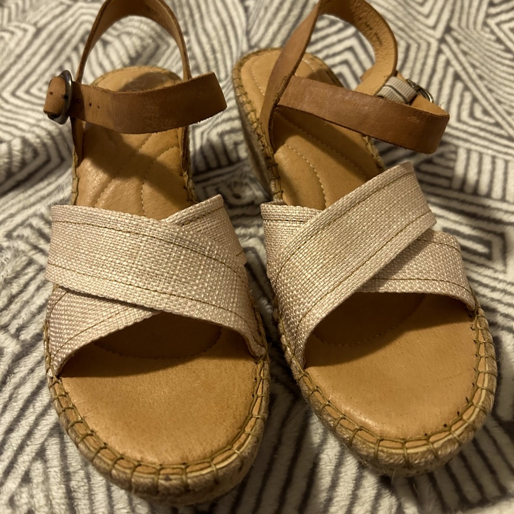 Born brown wedge sandals 8 size